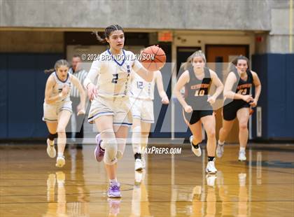 Thumbnail 2 in Keshequa vs Dundee/Bradford photogallery.
