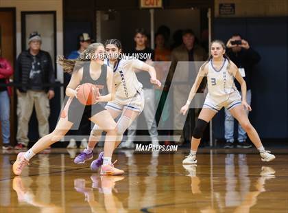 Thumbnail 3 in Keshequa vs Dundee/Bradford photogallery.
