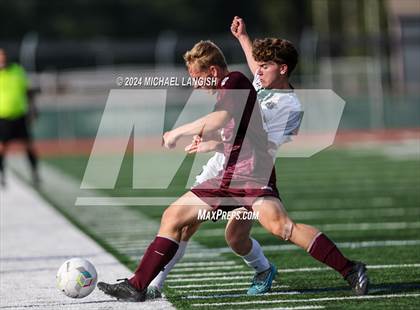 Thumbnail 1 in Raritan @ Matawan photogallery.