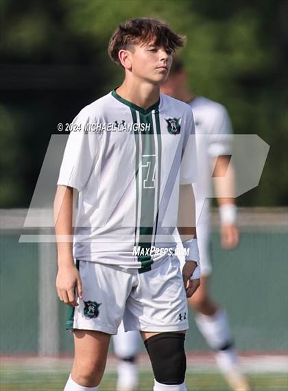 Thumbnail 1 in Raritan @ Matawan photogallery.