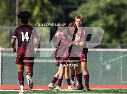 Thumbnail 3 in Raritan @ Matawan photogallery.