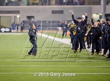Thumbnail 2 in Del Oro vs Camarillo (CIF State Division 2-AA Final) photogallery.