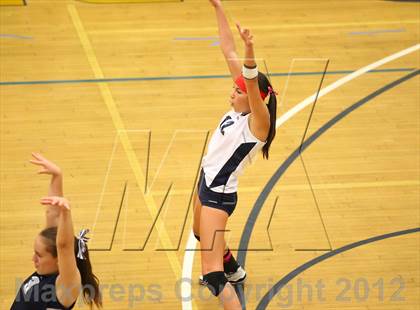 Thumbnail 2 in Pomona Catholic vs. Alverno (CIF SS D5AA Final) photogallery.