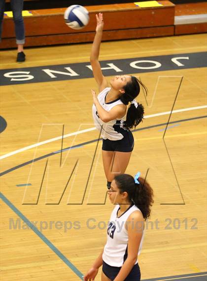 Thumbnail 2 in Pomona Catholic vs. Alverno (CIF SS D5AA Final) photogallery.