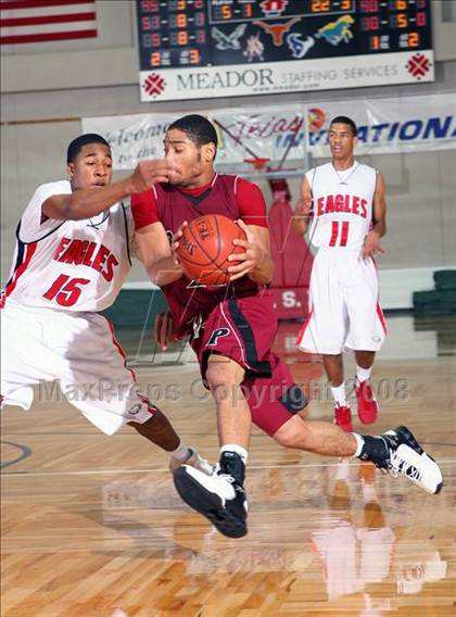 Thumbnail 2 in Pearland vs. Atascocita (McDonald's Texas Invitational) photogallery.