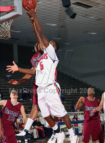 Thumbnail 3 in Pearland vs. Atascocita (McDonald's Texas Invitational) photogallery.