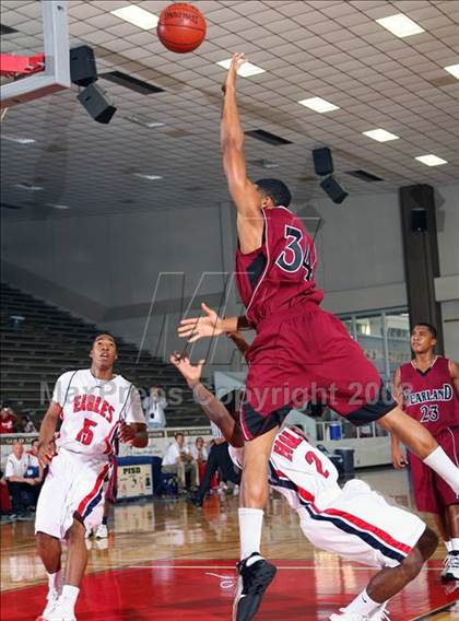 Thumbnail 1 in Pearland vs. Atascocita (McDonald's Texas Invitational) photogallery.