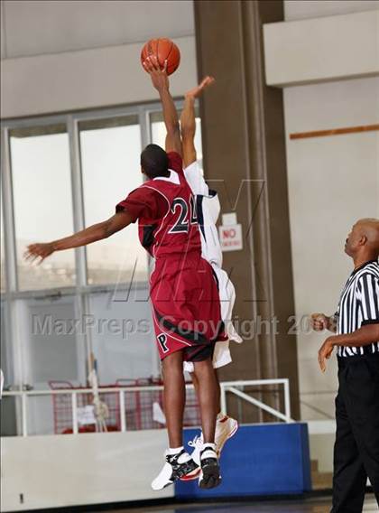 Thumbnail 1 in Pearland vs. Atascocita (McDonald's Texas Invitational) photogallery.