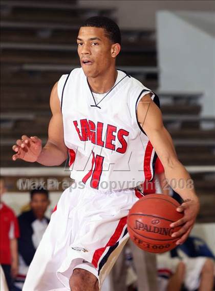 Thumbnail 2 in Pearland vs. Atascocita (McDonald's Texas Invitational) photogallery.