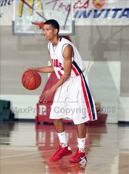 Thumbnail 3 in Pearland vs. Atascocita (McDonald's Texas Invitational) photogallery.