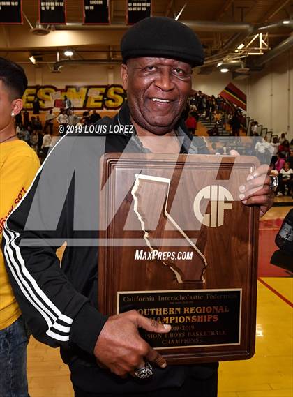 Thumbnail 3 in Chino Hills @ Etiwanda (CIF Southern Regional DIV 1 Final) photogallery.