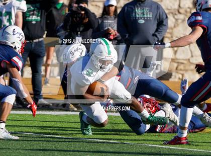 Thumbnail 3 in Olathe North vs. Derby (KSHSAA 6A Final) photogallery.