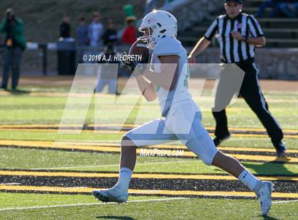 Thumbnail 3 in Olathe North vs. Derby (KSHSAA 6A Final) photogallery.