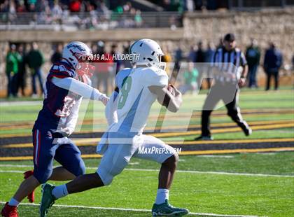 Thumbnail 1 in Olathe North vs. Derby (KSHSAA 6A Final) photogallery.