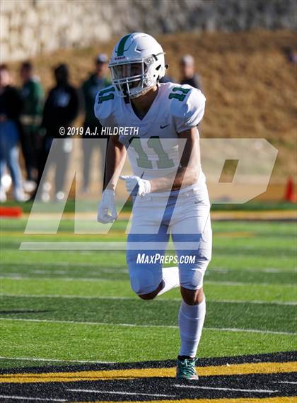 Thumbnail 1 in Olathe North vs. Derby (KSHSAA 6A Final) photogallery.