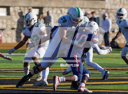 Thumbnail 2 in Olathe North vs. Derby (KSHSAA 6A Final) photogallery.