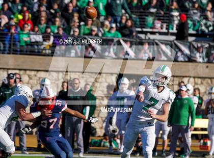 Thumbnail 1 in Olathe North vs. Derby (KSHSAA 6A Final) photogallery.