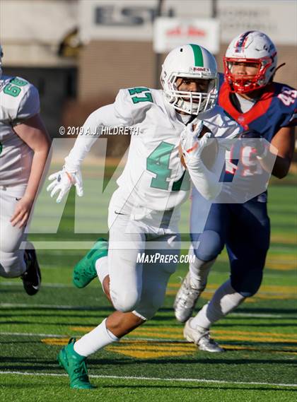 Thumbnail 1 in Olathe North vs. Derby (KSHSAA 6A Final) photogallery.