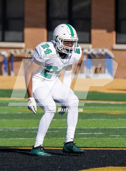 Thumbnail 3 in Olathe North vs. Derby (KSHSAA 6A Final) photogallery.