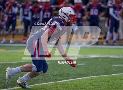 Thumbnail 1 in Olathe North vs. Derby (KSHSAA 6A Final) photogallery.