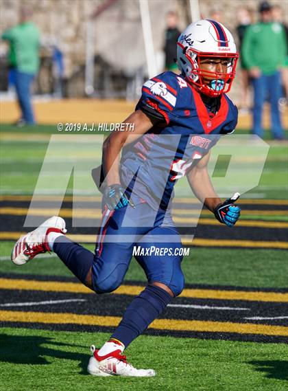 Thumbnail 3 in Olathe North vs. Derby (KSHSAA 6A Final) photogallery.