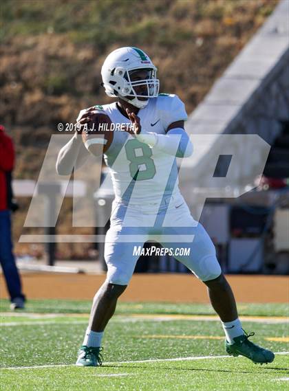 Thumbnail 2 in Olathe North vs. Derby (KSHSAA 6A Final) photogallery.