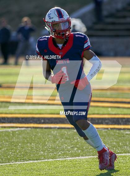 Thumbnail 1 in Olathe North vs. Derby (KSHSAA 6A Final) photogallery.