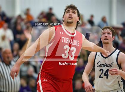 Thumbnail 1 in Mount Carmel vs. Central Columbia (PIAA District 4 Class 4A Consolation) photogallery.