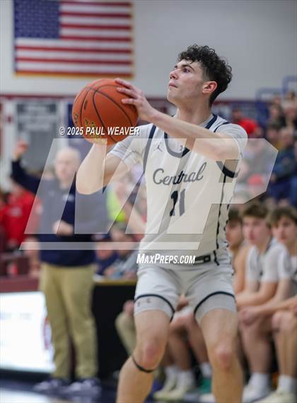 Thumbnail 3 in Mount Carmel vs. Central Columbia (PIAA District 4 Class 4A Consolation) photogallery.
