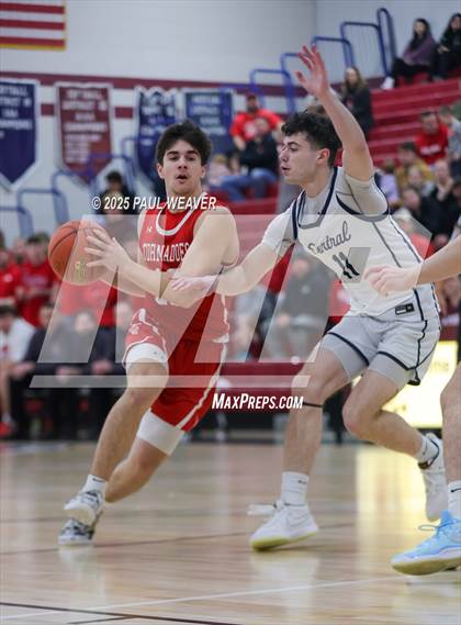 Thumbnail 2 in Mount Carmel vs. Central Columbia (PIAA District 4 Class 4A Consolation) photogallery.