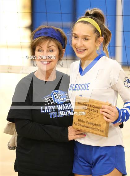 Thumbnail 2 in Bledsoe County vs. Sale Creek photogallery.