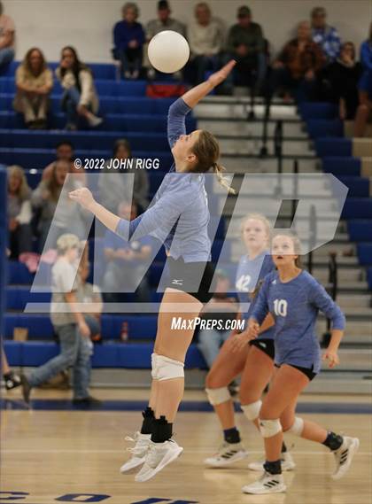 Thumbnail 2 in Bledsoe County vs. Sale Creek photogallery.