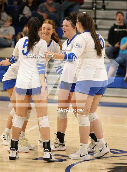 Thumbnail 1 in Bledsoe County vs. Sale Creek photogallery.