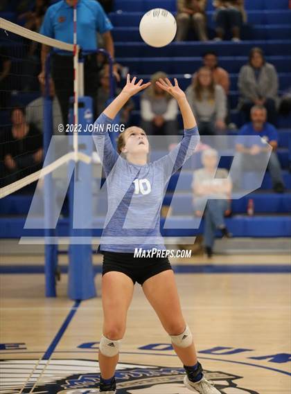 Thumbnail 2 in Bledsoe County vs. Sale Creek photogallery.
