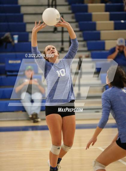 Thumbnail 3 in Bledsoe County vs. Sale Creek photogallery.
