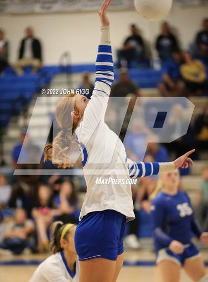Thumbnail 1 in Bledsoe County vs. Sale Creek photogallery.