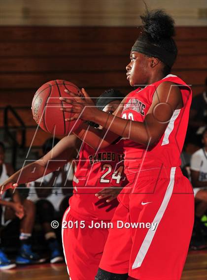 Thumbnail 2 in Summit vs. Rancho Verde (Lady Bears Holiday Classic) photogallery.