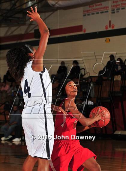 Thumbnail 2 in Summit vs. Rancho Verde (Lady Bears Holiday Classic) photogallery.