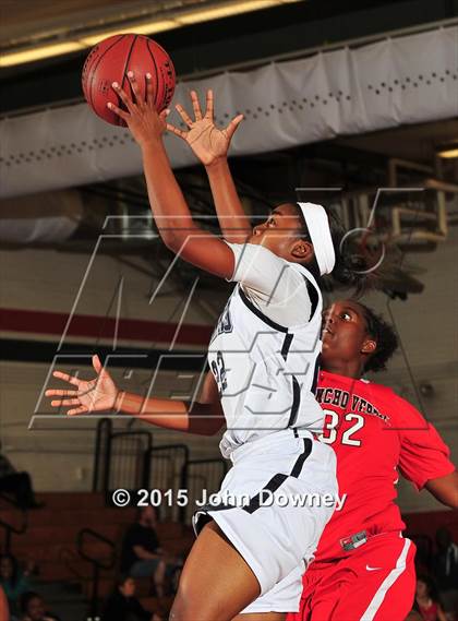Thumbnail 2 in Summit vs. Rancho Verde (Lady Bears Holiday Classic) photogallery.