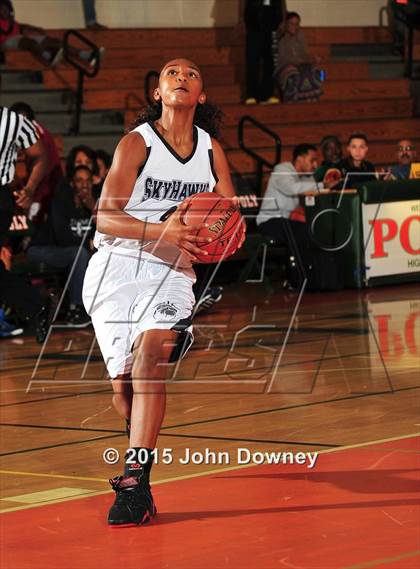 Thumbnail 2 in Summit vs. Rancho Verde (Lady Bears Holiday Classic) photogallery.