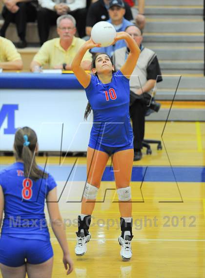 Thumbnail 2 in Arcadia vs. Flagstaff (AIA D2 Final) photogallery.