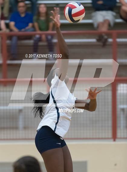 Thumbnail 2 in JV: Marshall vs O'Connor photogallery.