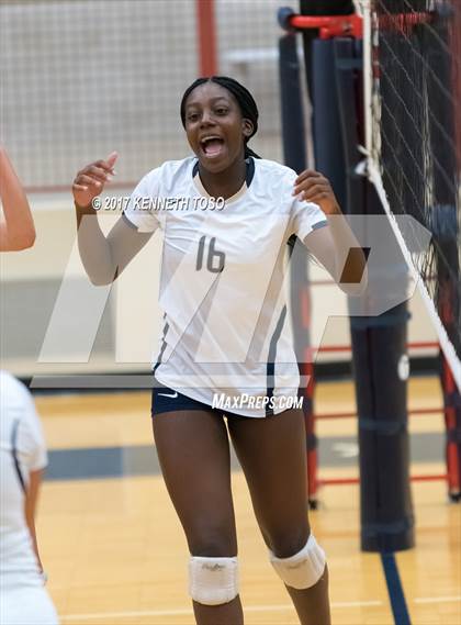 Thumbnail 3 in JV: Marshall vs O'Connor photogallery.