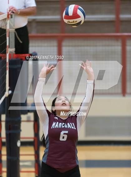 Thumbnail 2 in JV: Marshall vs O'Connor photogallery.