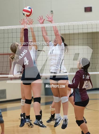 Thumbnail 2 in JV: Marshall vs O'Connor photogallery.
