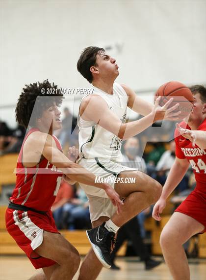 Thumbnail 1 in Freedom vs. Laurel  photogallery.