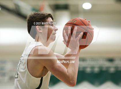 Thumbnail 2 in Freedom vs. Laurel  photogallery.