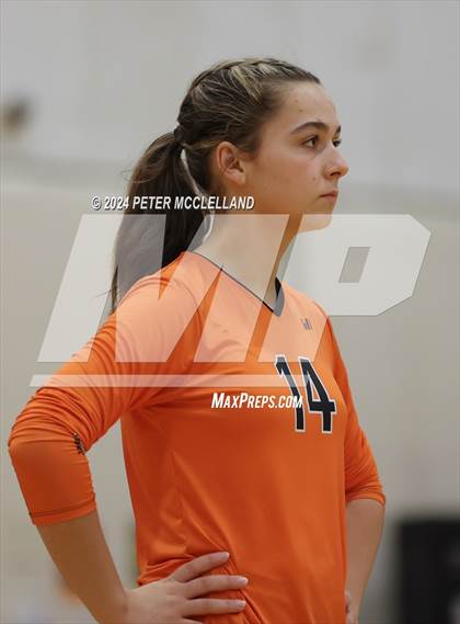 Thumbnail 3 in Hamilton-Wenham Regional vs Ipswich (MIAA Division 4 Round of 16) photogallery.