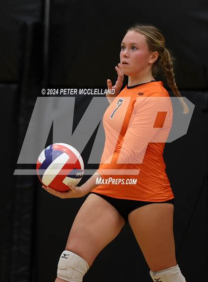 Thumbnail 2 in Hamilton-Wenham Regional vs Ipswich (MIAA Division 4 Round of 16) photogallery.