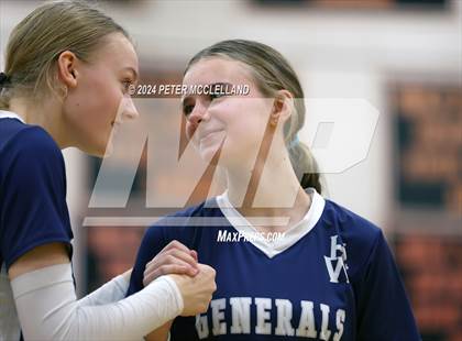 Thumbnail 3 in Hamilton-Wenham Regional vs Ipswich (MIAA Division 4 Round of 16) photogallery.